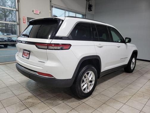 2024 Jeep Grand Cherokee Laredo X
