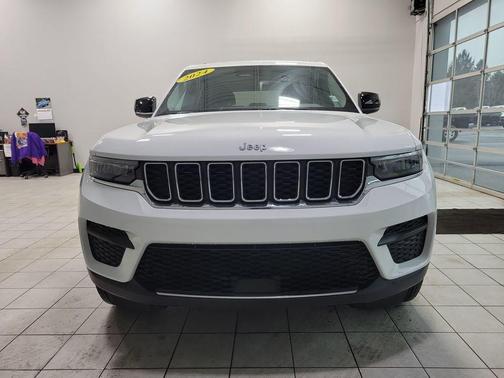 2024 Jeep Grand Cherokee Laredo X