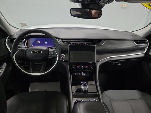 2024 Jeep Grand Cherokee Laredo X