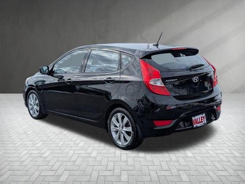 2013 Hyundai Accent SE