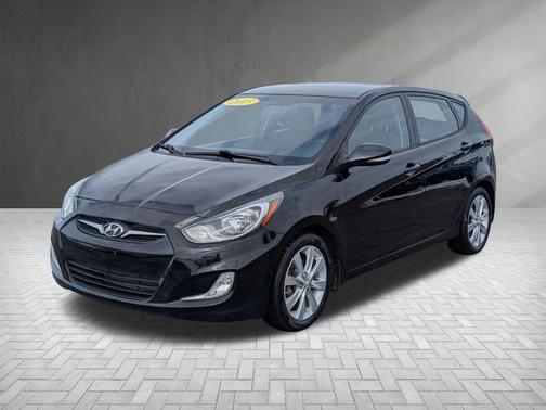 2013 Hyundai Accent SE