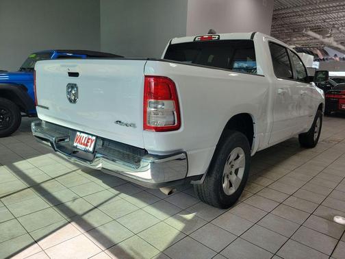 Bright White Clearcoat 2022 RAM 1500 Big Horn