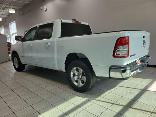 Bright White Clearcoat 2022 RAM 1500 Big Horn