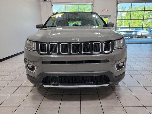 Sting Gray Clearcoat 2021 Jeep Compass Limited
