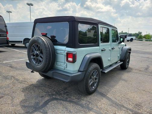 2024 Jeep Wrangler Sport