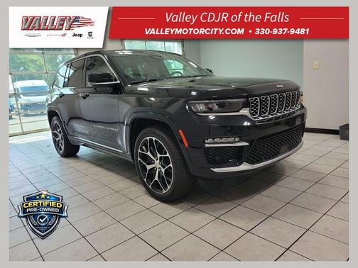 Diamond Black 2023 Jeep Grand Cherokee Summit