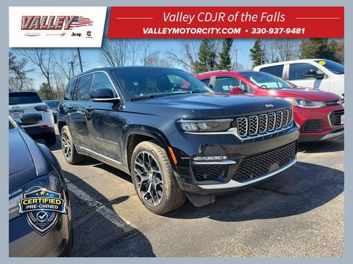 Diamond Black 2023 Jeep Grand Cherokee Summit