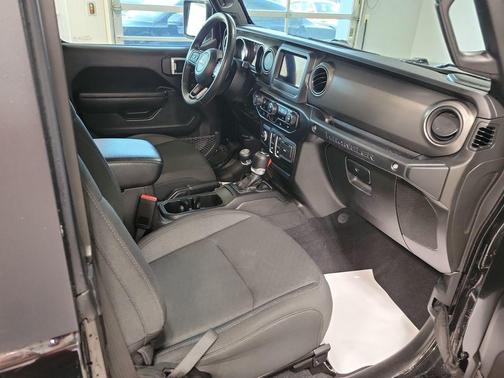 2022 Jeep Wrangler Sport