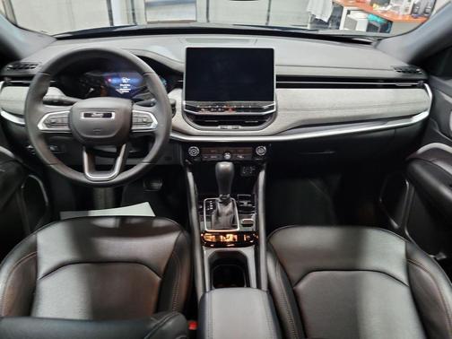 Diamond Black 2024 Jeep Compass Latitude Lux