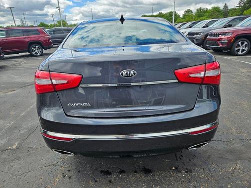 2014 Kia Cadenza Premium