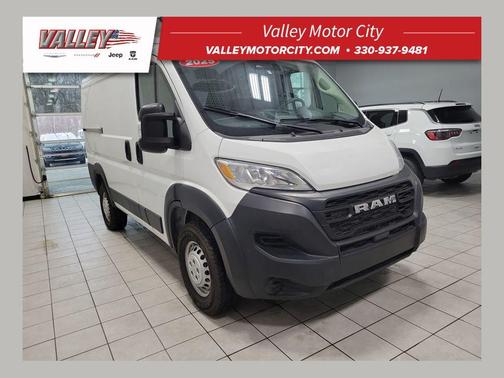 2025 RAM ProMaster 1500 Low Roof