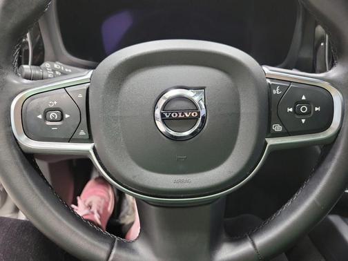 2024 Volvo S60 B5 Core Dark Theme