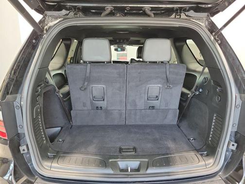 DB Black Crystal Clearcoat 2023 Dodge Durango GT