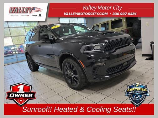 DB Black Crystal Clearcoat 2023 Dodge Durango GT