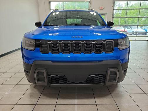Hydro Blue Pearlcoat 2026 Jeep Cherokee LAREDO/LIMITED