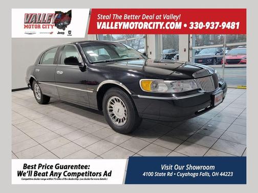 2000 Lincoln Town Car Cartier