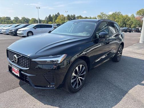 2025 Volvo XC60 B5 Plus