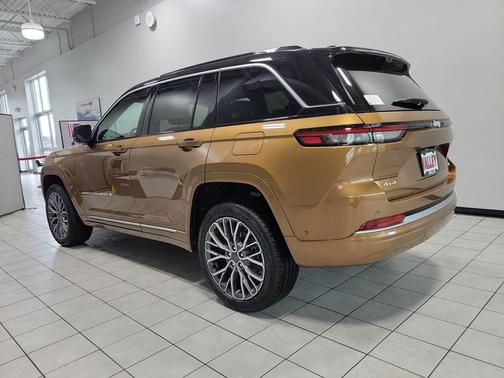 Copper 2026 Jeep Grand Cherokee Summit
