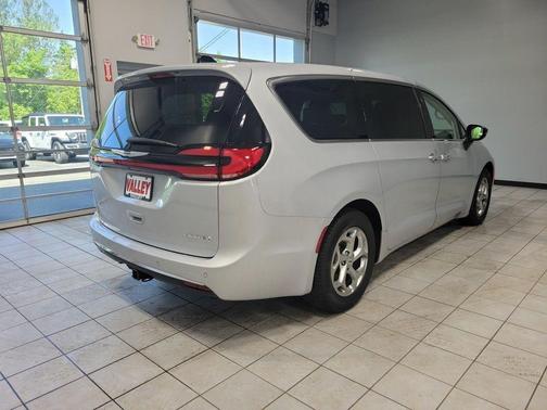 2024 Chrysler Pacifica Limited