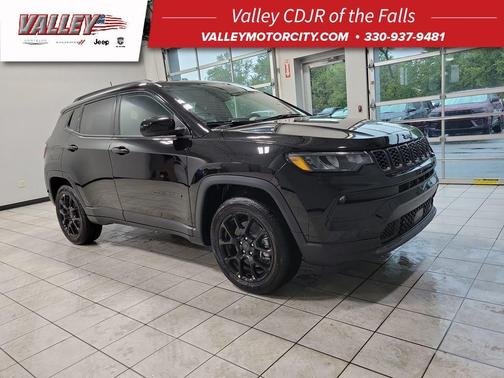 Diamond Black 2026 Jeep Compass Latitude
