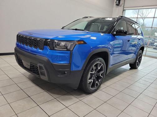 Hydro Blue Pearlcoat 2026 Jeep Cherokee Overland