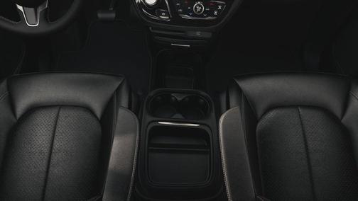 PW7 2027 Chrysler Pacifica SELECT