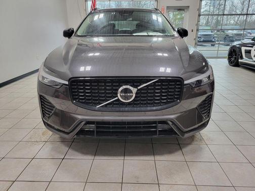 2025 Volvo XC60 B5 Plus