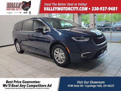 2025 Chrysler Pacifica Select