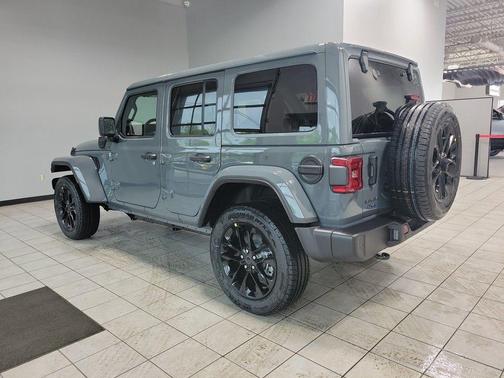 2025 Jeep Wrangler 4xe Sahara