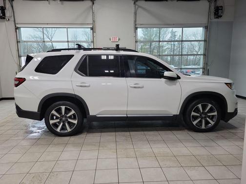 2023 Honda Pilot Elite