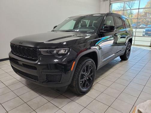 2025 Jeep Grand Cherokee L Laredo