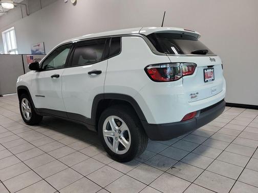 Bright White Clearcoat 2023 Jeep Compass Sport