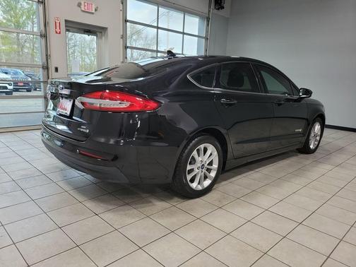 2019 Ford Fusion Hybrid SE