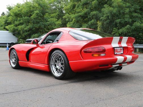 2002 Dodge Viper GTS