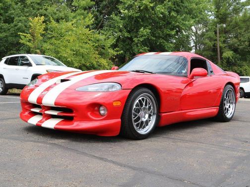 2002 Dodge Viper GTS