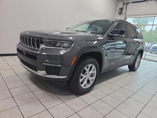 Metallic 2023 Jeep Grand Cherokee L Limited