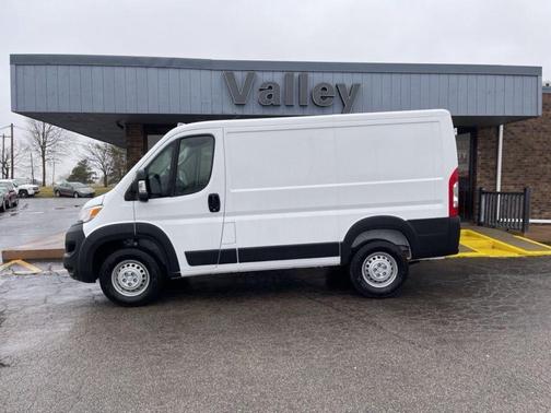2025 RAM ProMaster 1500 Low Roof