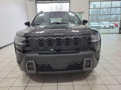 Diamond Black 2026 Jeep Cherokee LAREDO/LIMITED