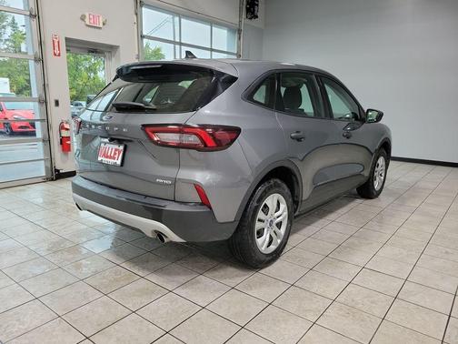 2023 Ford Escape Base