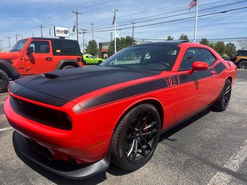 Go Mango! 2023 Dodge Challenger R/T