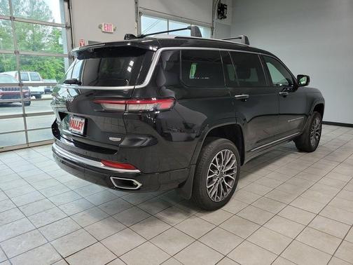 2023 Jeep Grand Cherokee L Summit