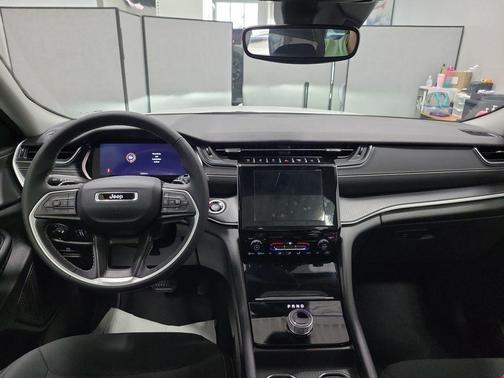 2024 Jeep Grand Cherokee Laredo X