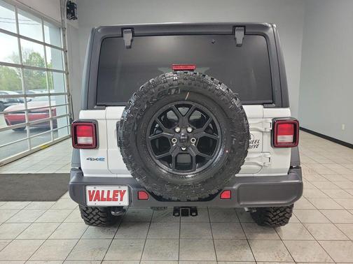 2025 Jeep Wrangler 4xe Sport