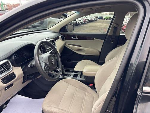 2016 Kia Sorento LX