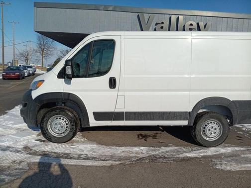 2025 RAM ProMaster 1500 Low Roof