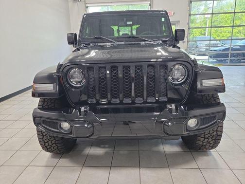 2023 Jeep Gladiator Overland
