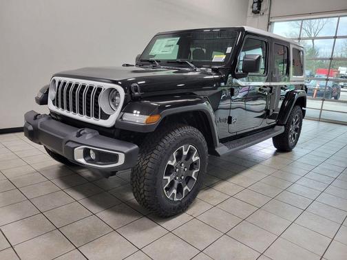 Black Clearcoat 2026 Jeep Wrangler Sahara