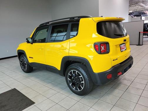2023 Jeep Renegade Trailhawk