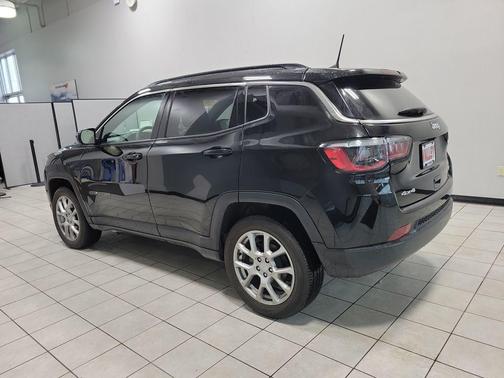 Diamond Black 2023 Jeep Compass Latitude Lux