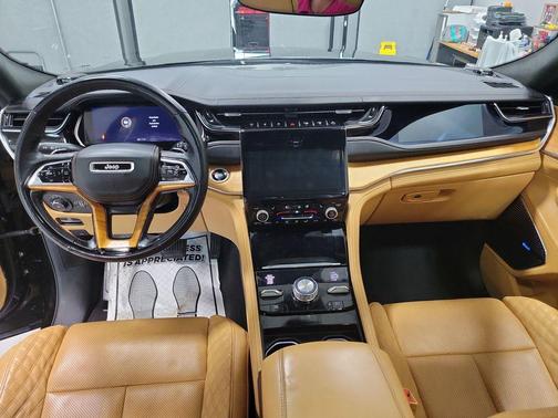 Diamond Black 2022 Jeep Grand Cherokee Summit